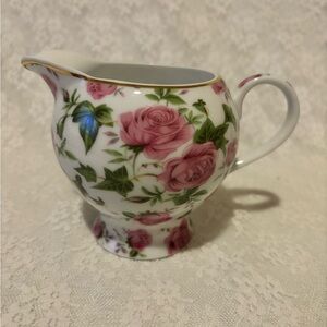 Floral Porcelain Creamer with Pink Roses. Chintz style
